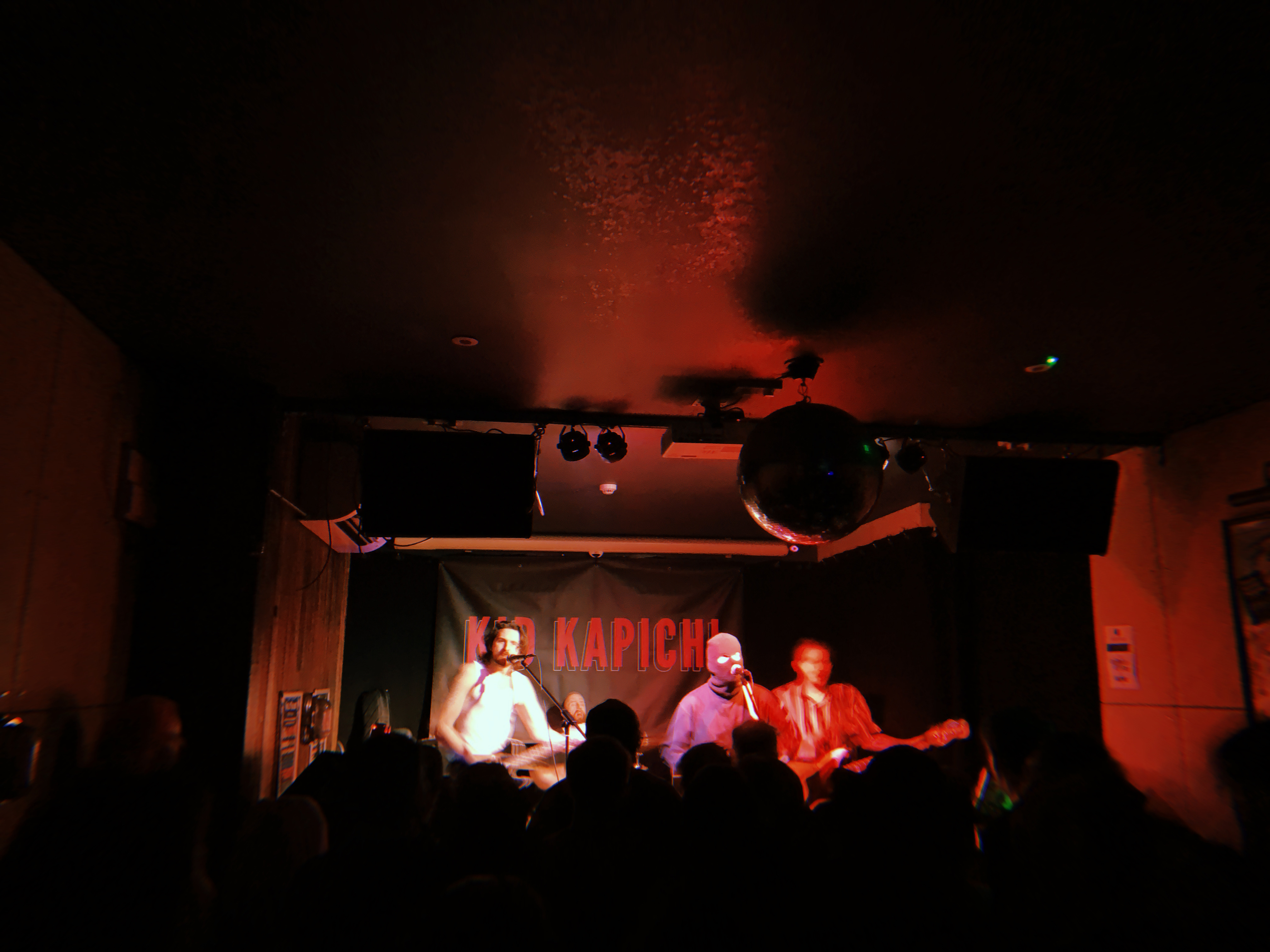 AF15A1D8-603B-4BB0-86F4-F3B0E34540DE