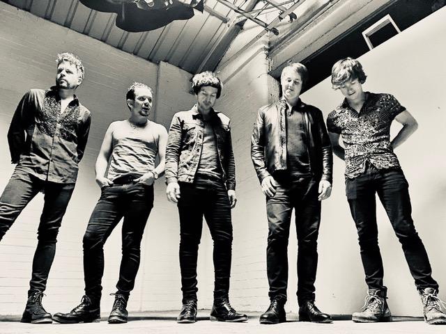 apollo-junction-band-shot-record-weekly