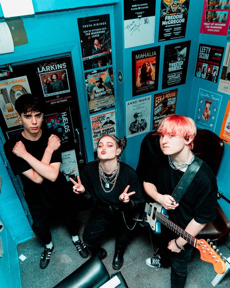 artio-band-record-weekly