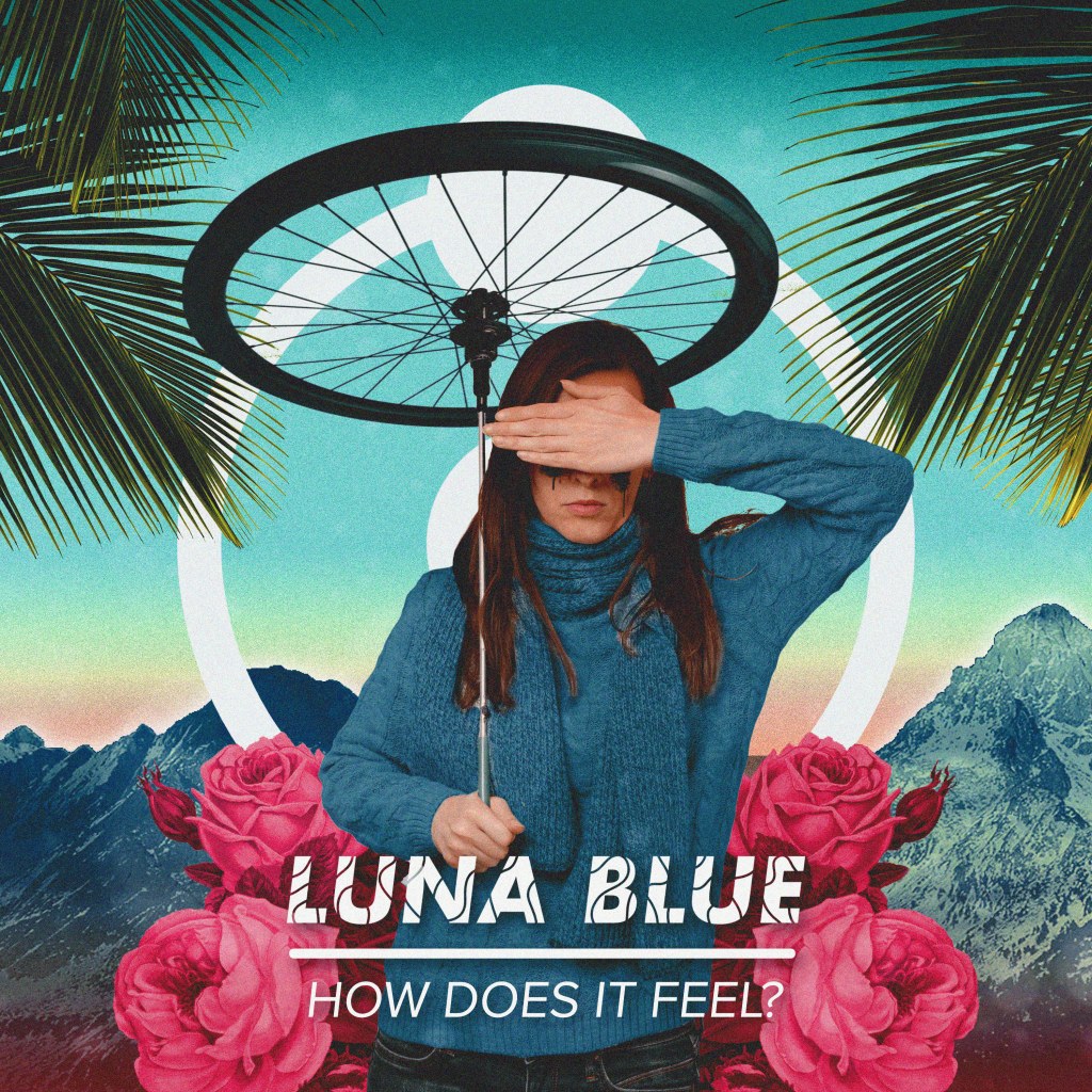 luna-blue-single-review-record-weekly