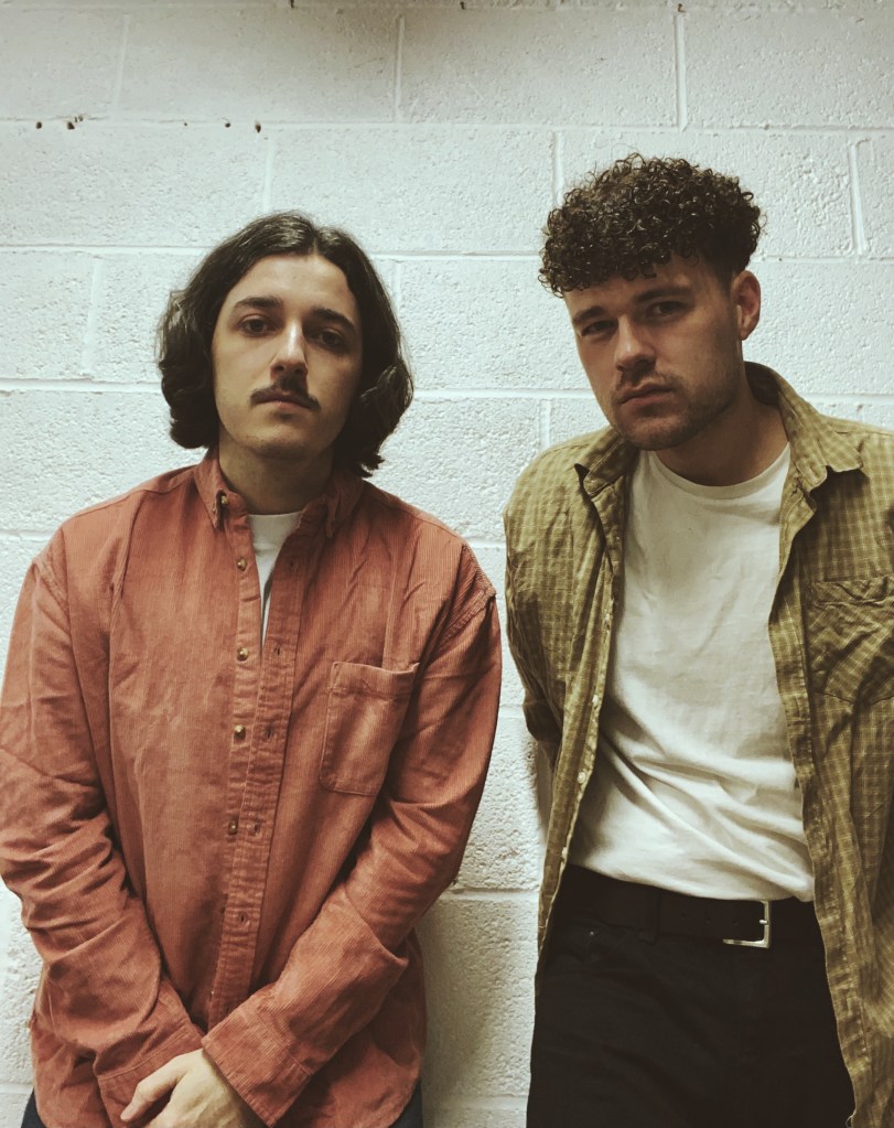 two-skies-band-record-weekly