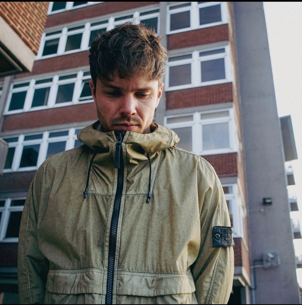 wes-king-easy-art-interview-record-weekly