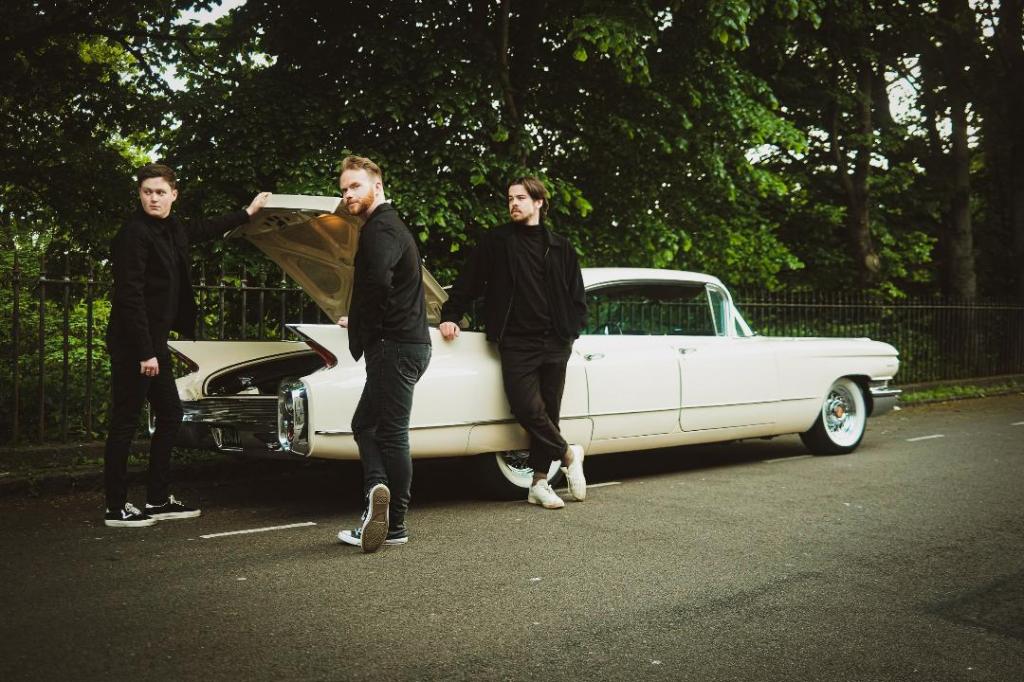 interview-with-pages-record-weekly