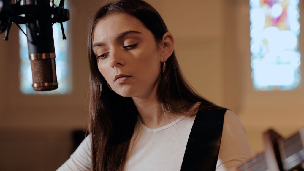 jodie-nicholson-second-sun-record-weekly