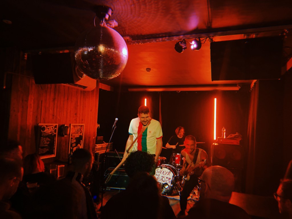 snayx-oporto-gig-february-record-weekly