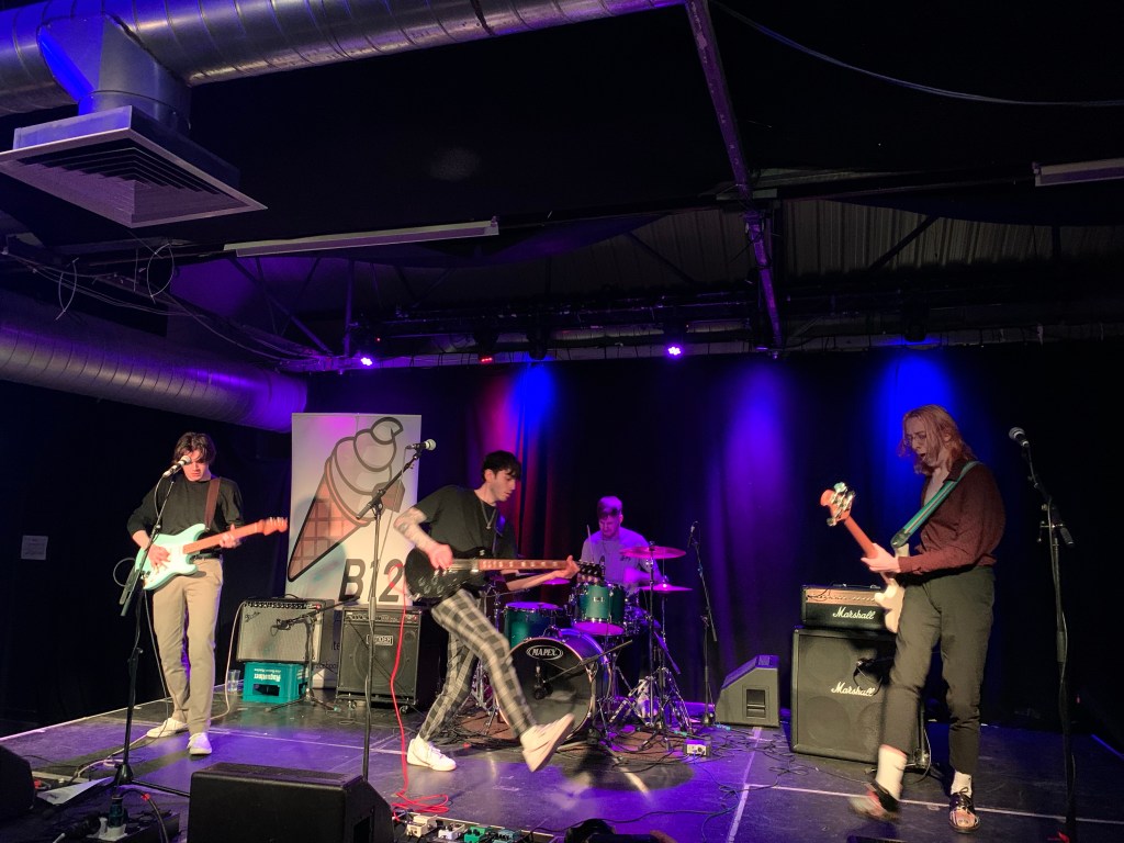 oh-romance-drygate-b12-entertainment-record-weekly
