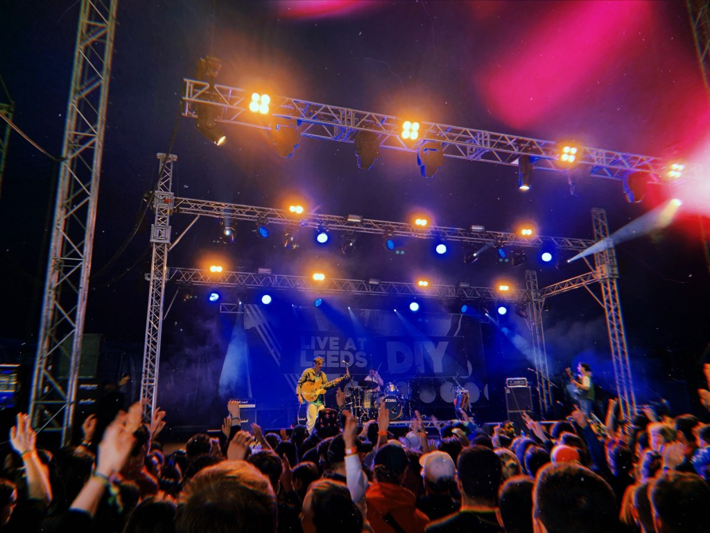 cassia-live-at-leeds-in-the-park-record-weekly