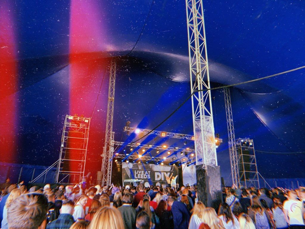confidence-man-live-at-leeds-in-the-park-record-weekly