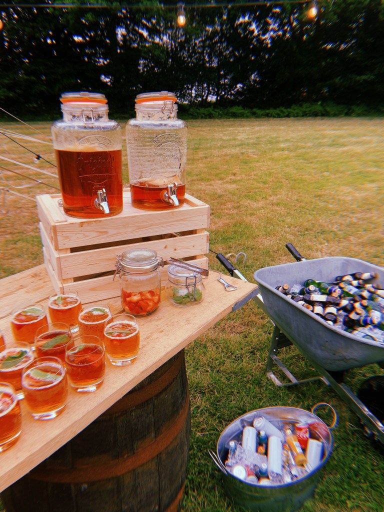 wedding-pimms-record-weekly