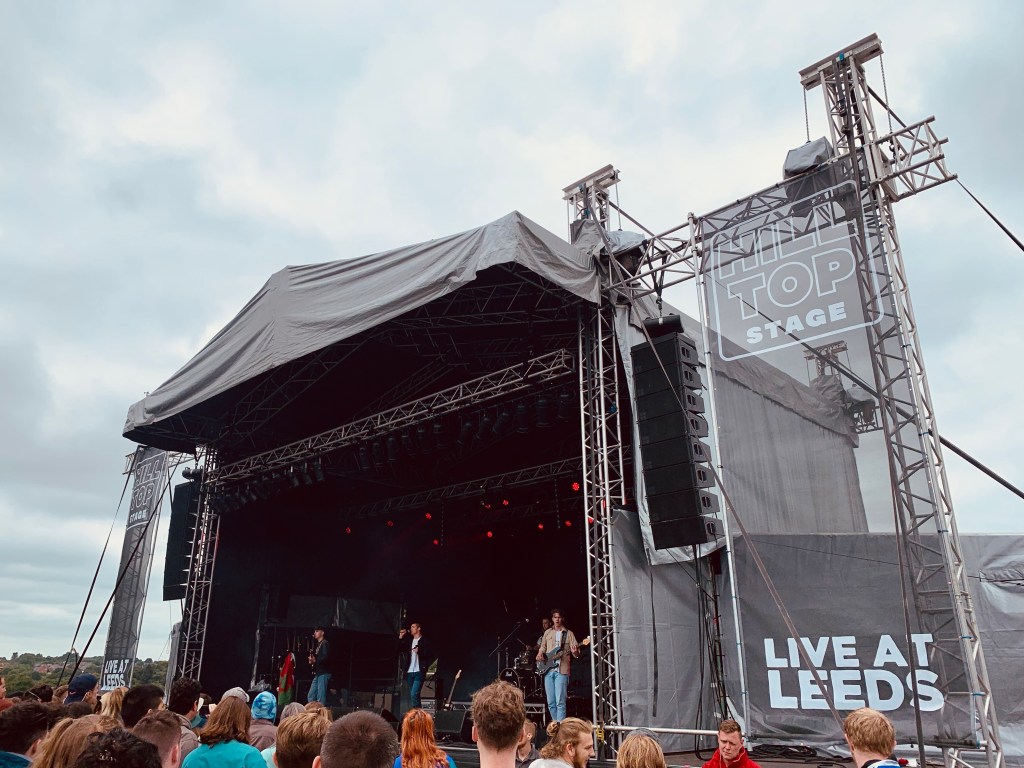 the-royston-club-live-at-leeds-in-the-park-record-weekly