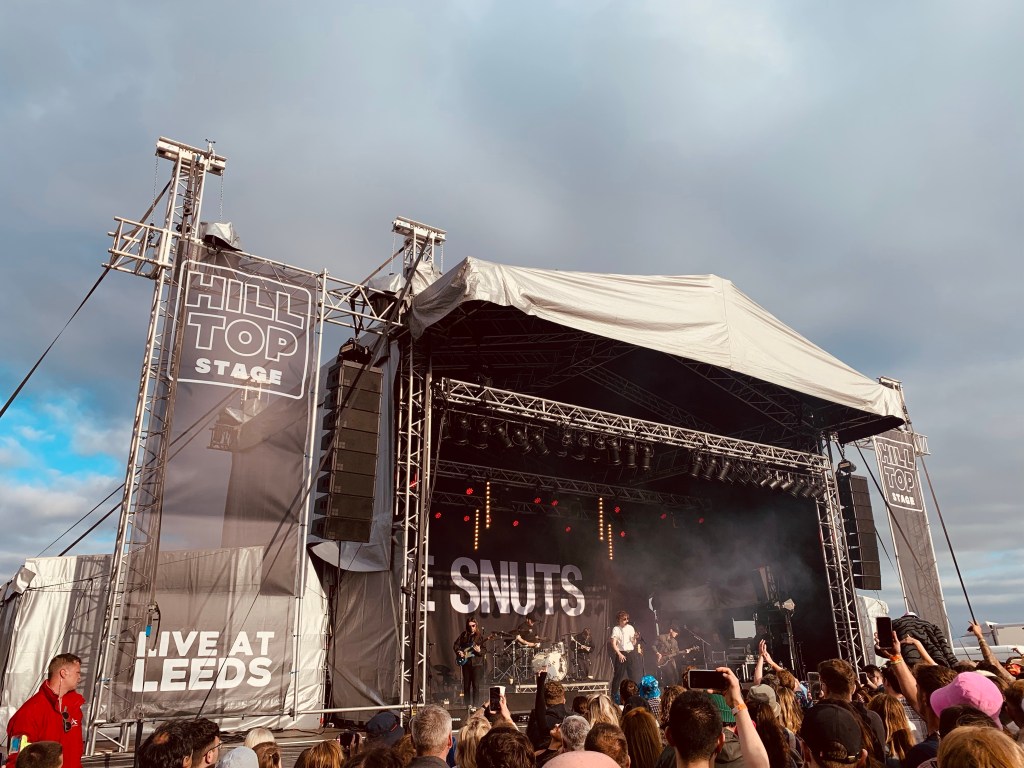 the-snuts-glasgow-live-at-leeds-in-the-park-record-weekly
