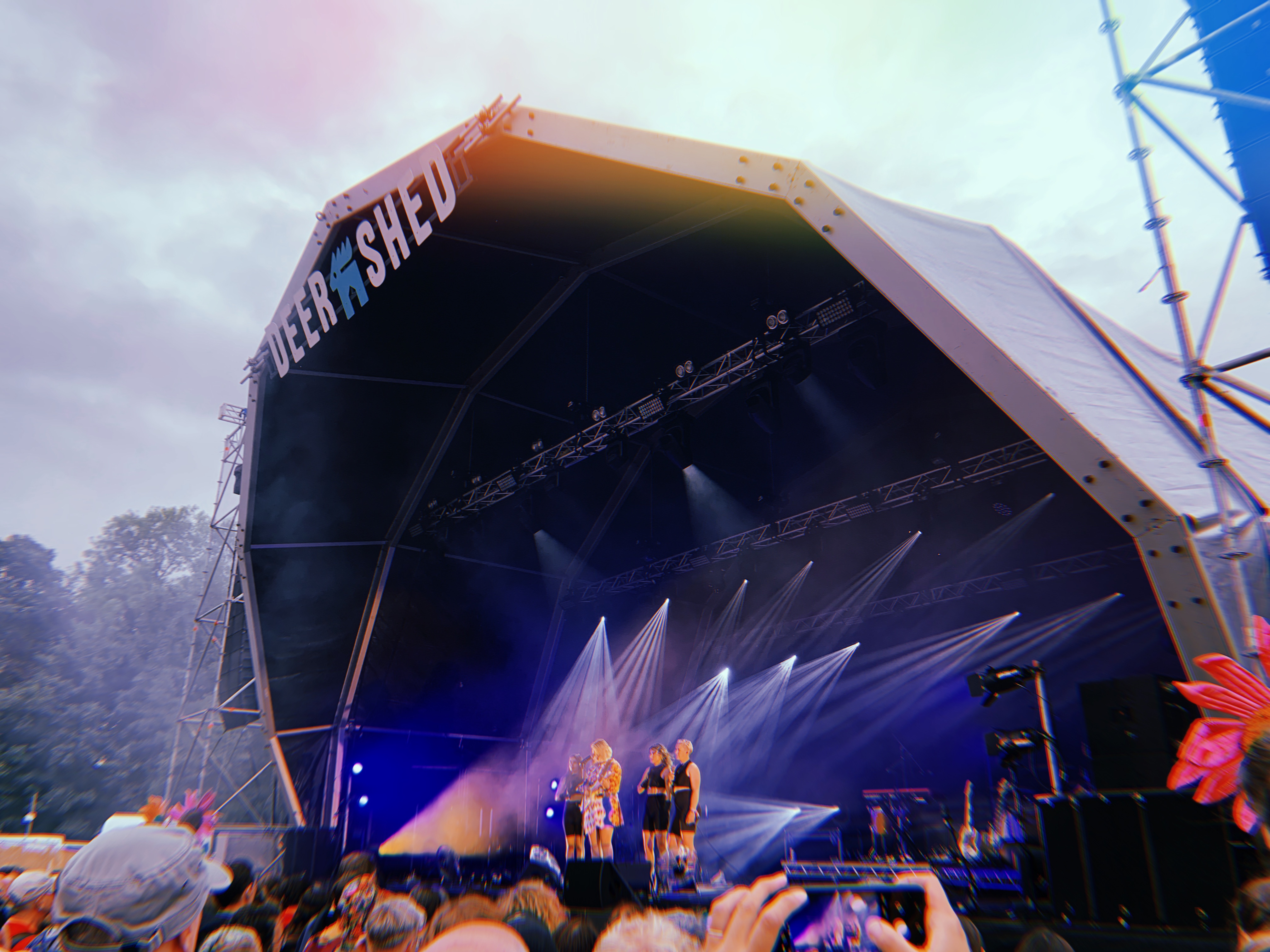 self-esteem-deer-shed-festival-12-band-record-weekly