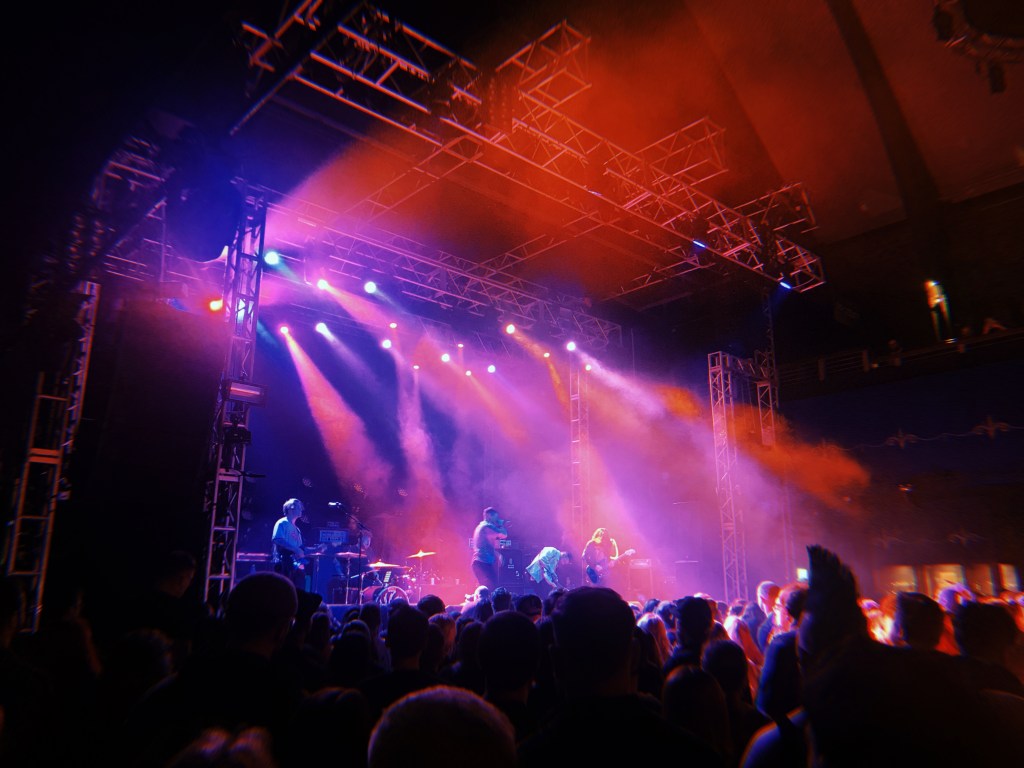 boston-manor-o2-academy-leeds-2022-gig-record-weekly