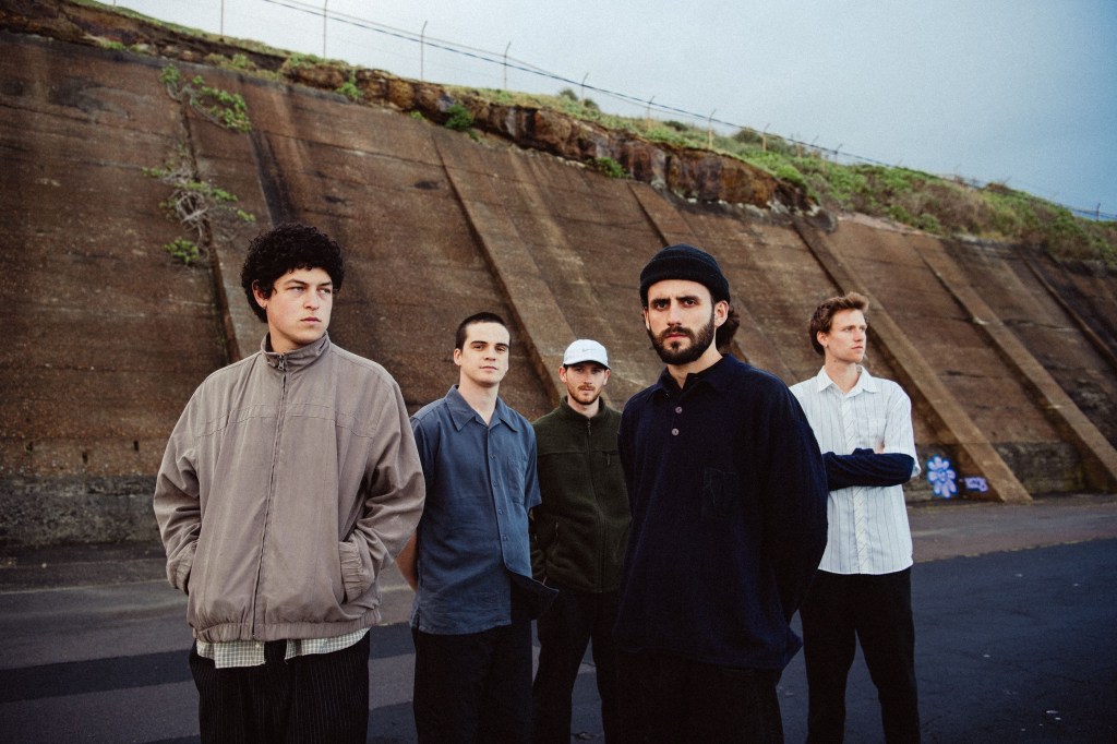 dust-interview-record-weekly