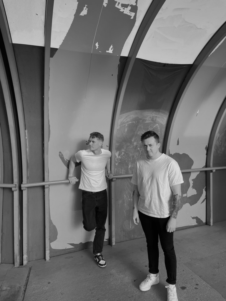 the-too-late-interview-glasgow-record-weekly