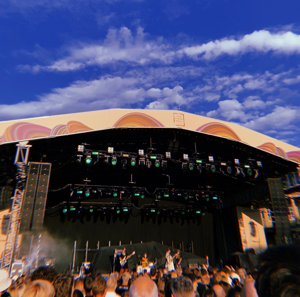 warpaint-the-piece-hall-halifax-2023-record-weekly