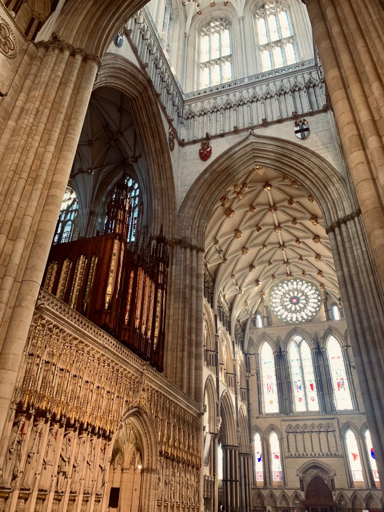 york-minster-autumn-2023-record-weekly