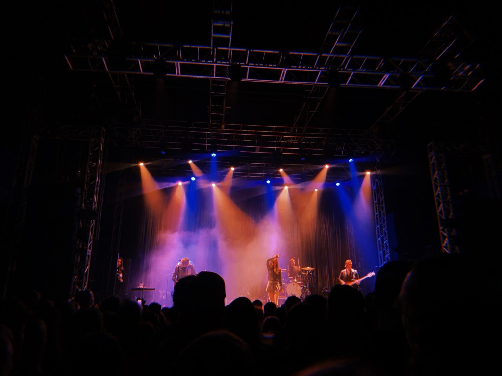 the-mysterines-o2-academy-leeds-record-weekly