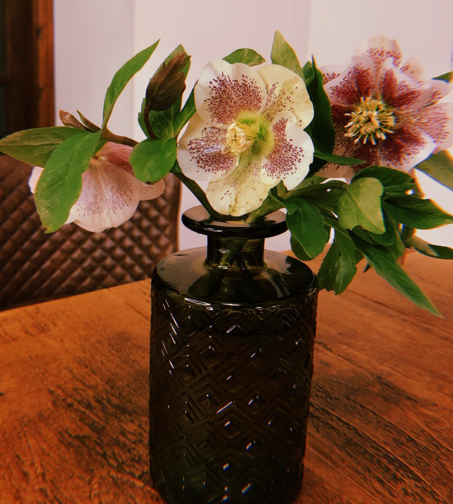 march-flowers-2024-record-weekly