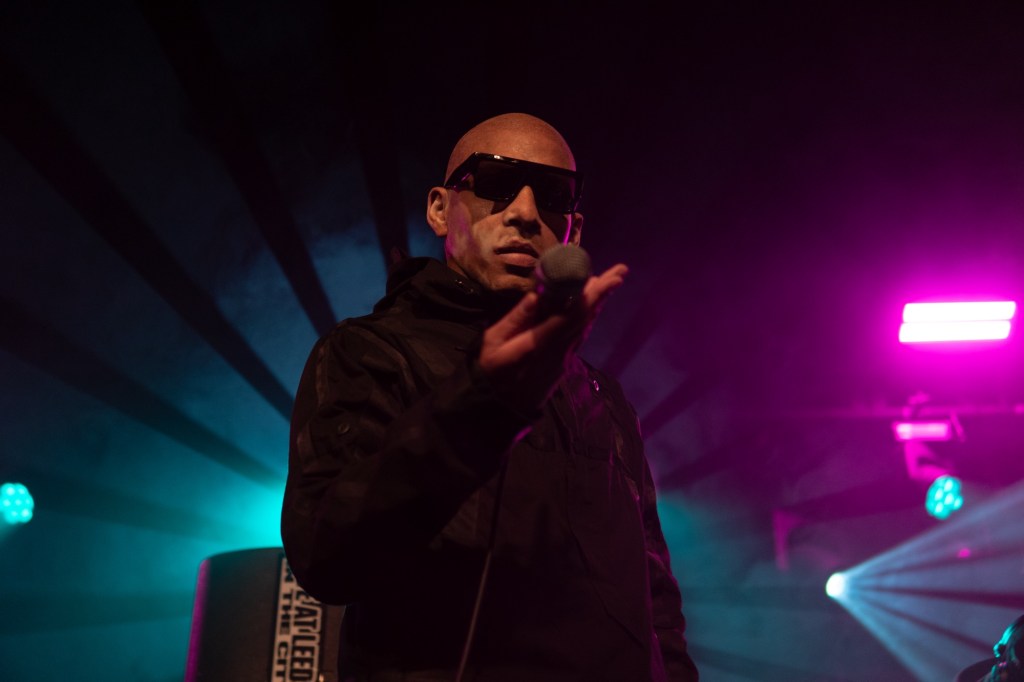 casisdead-live-at-leeds-2024-record-weekly