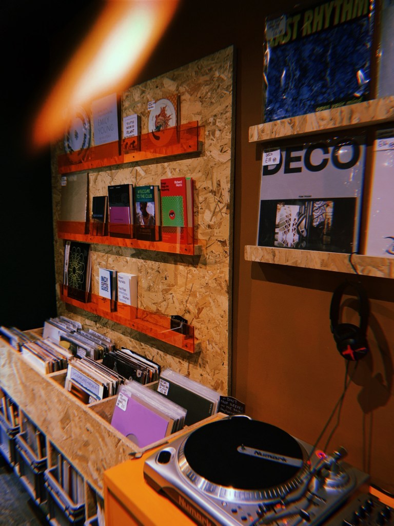 holding-patterns-bar-leeds-record-weekly