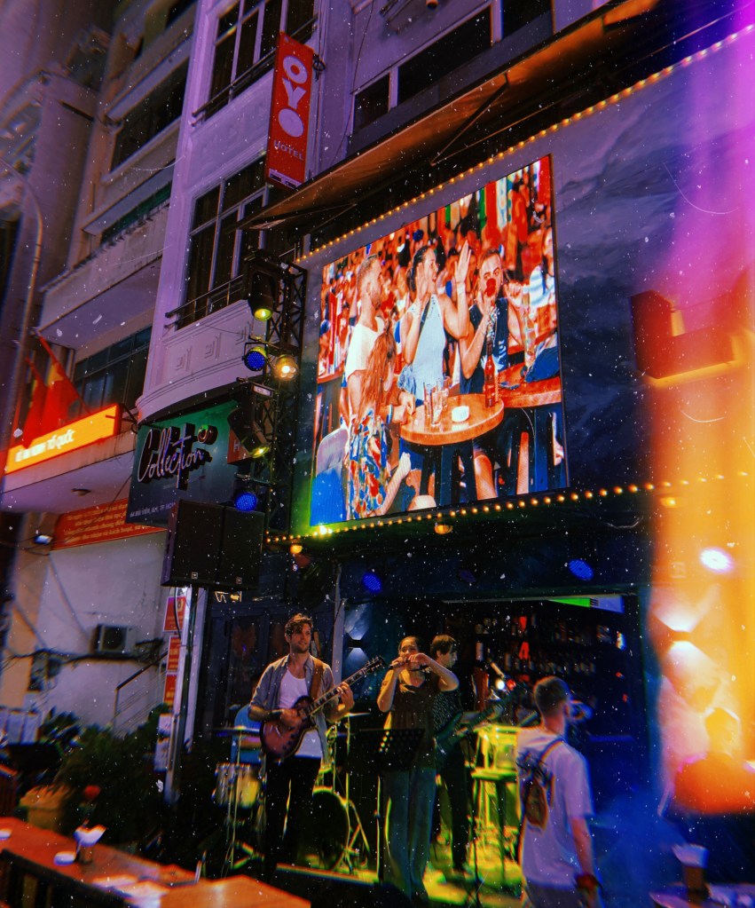 music-of-vietnam-record-weekly