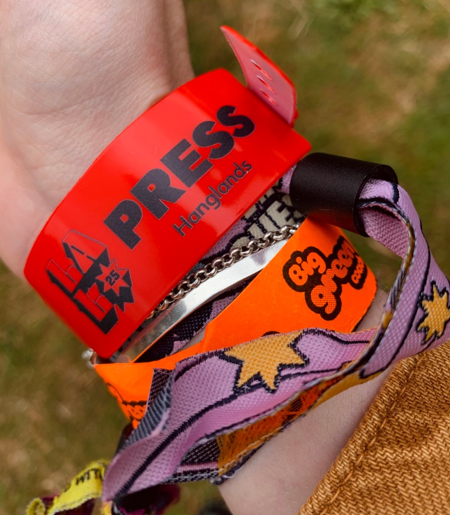 wristbands-live-at-leeds-in-the-park-2025-record-weekly