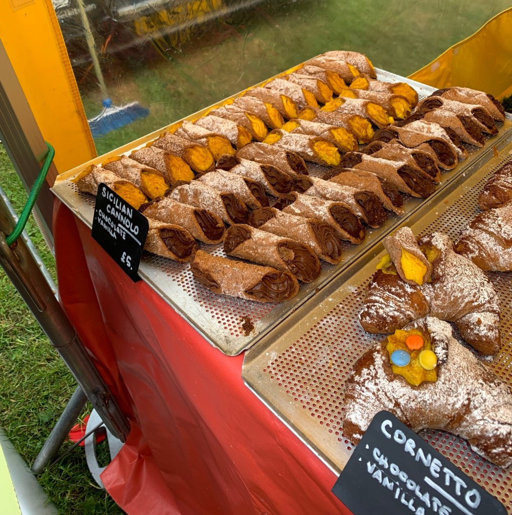 poco-cannoli-live-at-leeds-in-the-park-2025-record-weekly