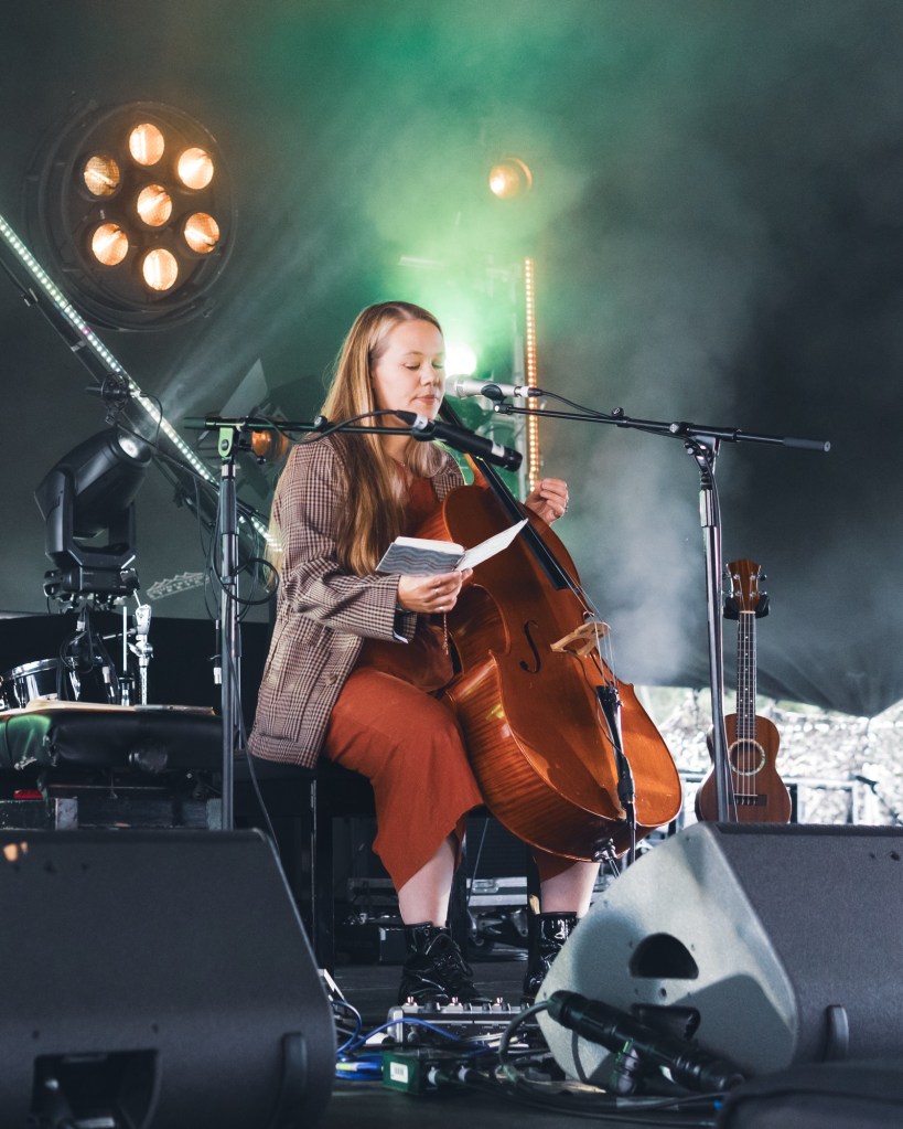 sarah-smout-deer-shed-festival-2025-record-weekly