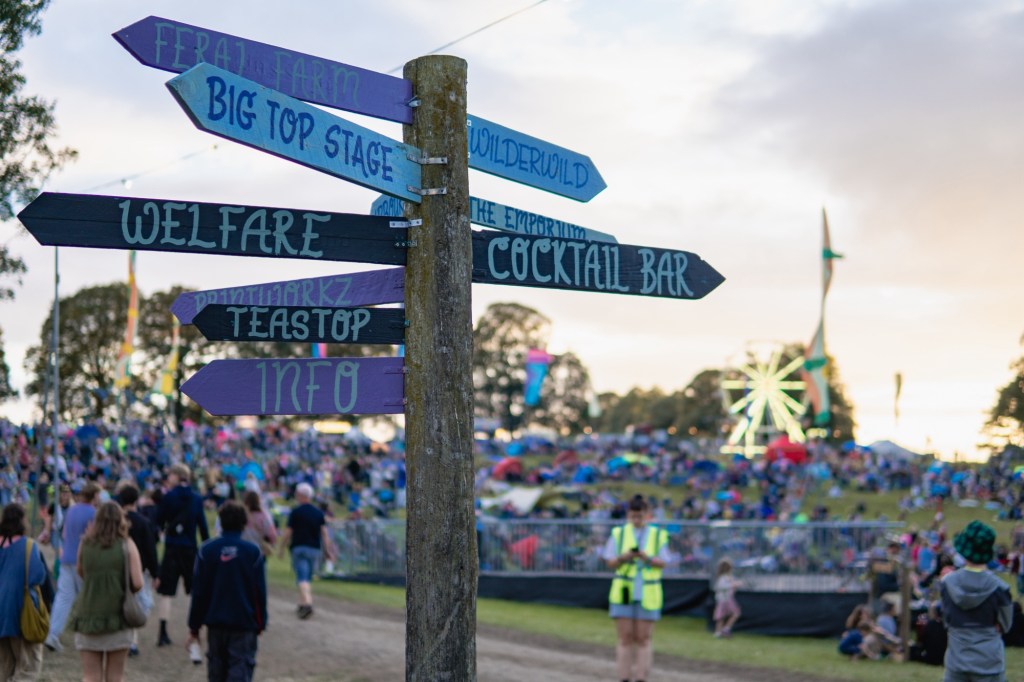 sign-deer-shed-festival-2025-record-weekly