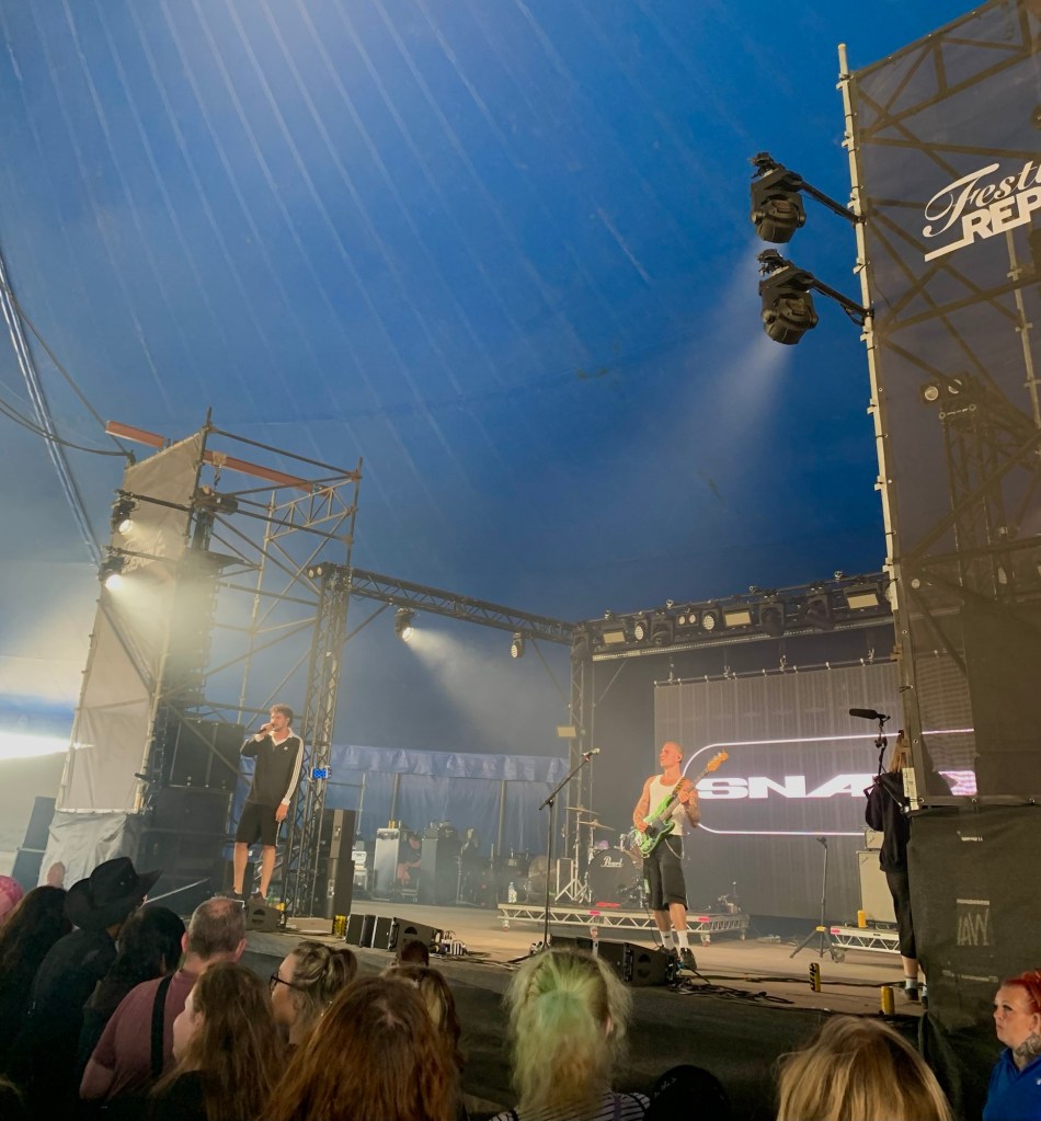 snayx-leeds-festival-2025-saturday-record-weekly