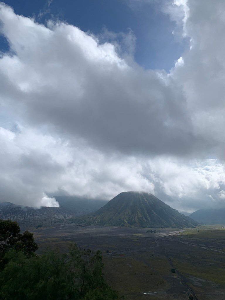 mount-bromo-java-indonesia-record-weekly