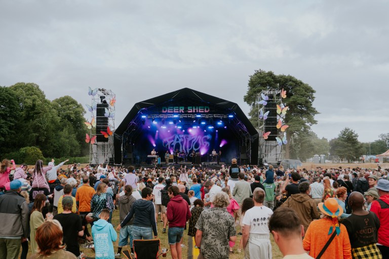 fat-dog-deer-shed-festival-2026-main-stage-record-weekly